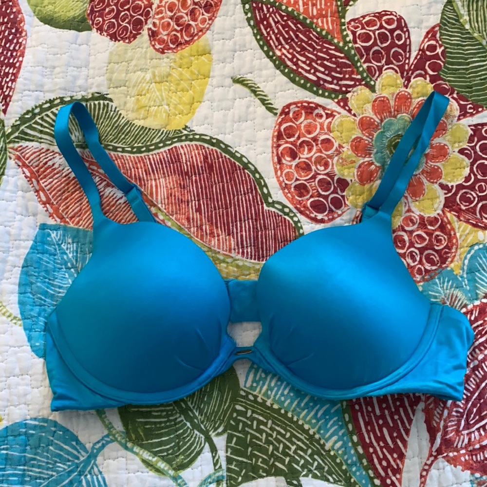 Victoria Secret Plunge Bra